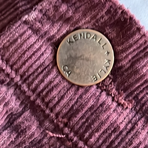 Kendall Kylie Burgundy Shorts - Picture 7 of 9